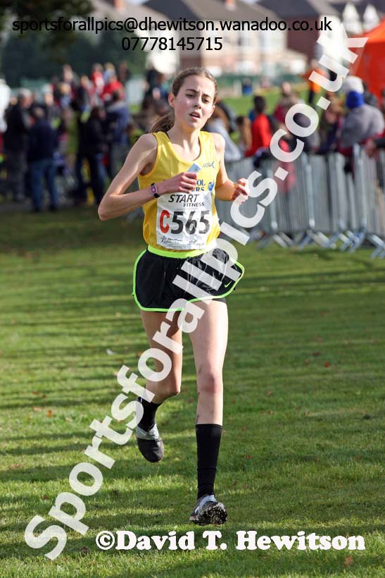 Womens under-17s Northern Cross Country Relays. Photo: David T. Hewitson/Sports for All Pics